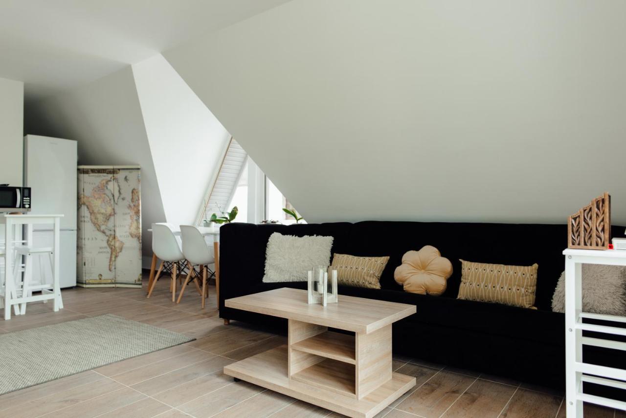 Autentic Adorabil Apartment Albestii Paminteni Esterno foto