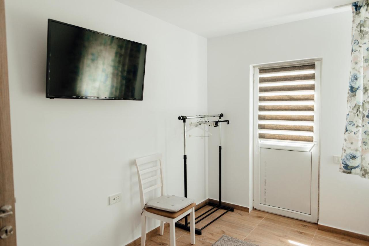 Autentic Adorabil Apartment Albestii Paminteni Esterno foto