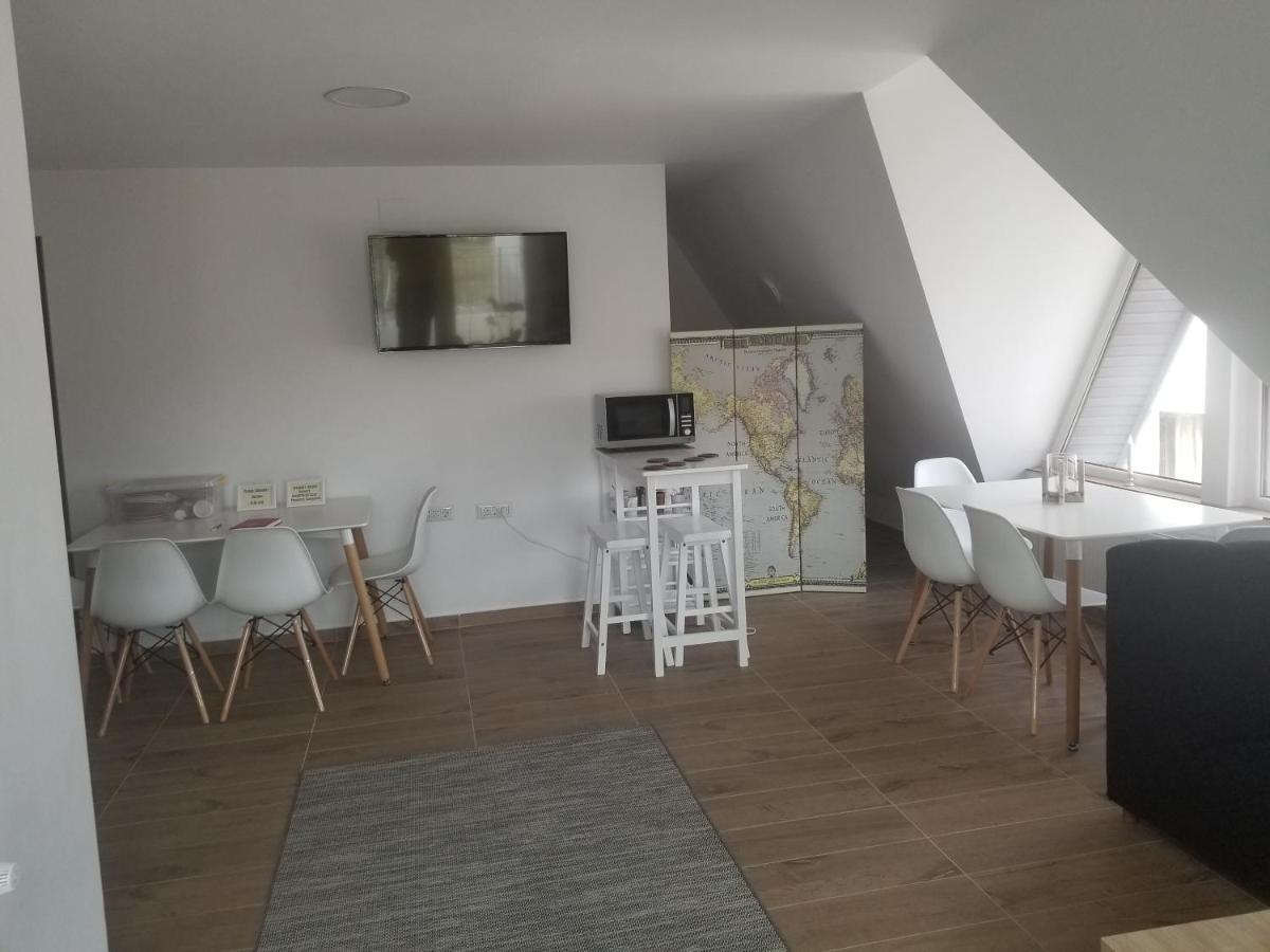 Autentic Adorabil Apartment Albestii Paminteni Esterno foto