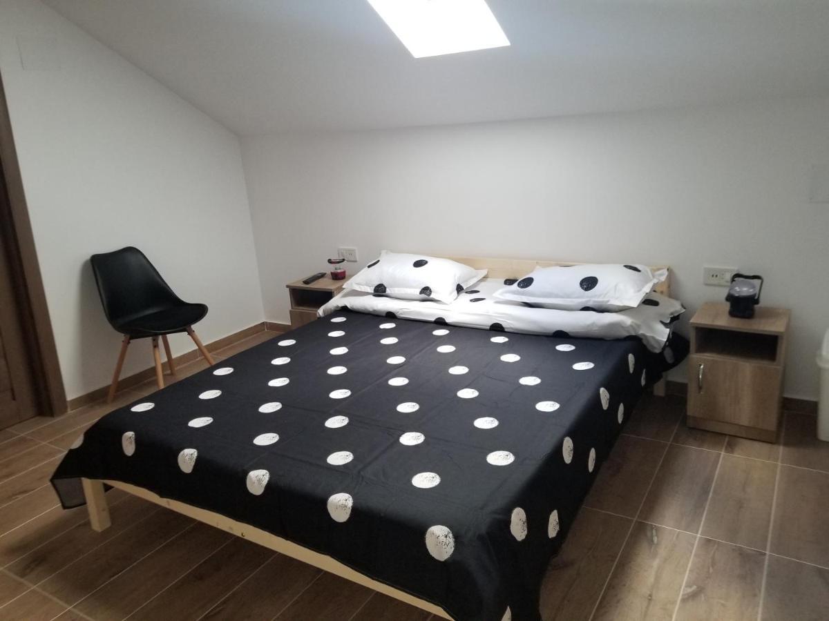 Autentic Adorabil Apartment Albestii Paminteni Esterno foto